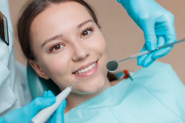 The Difference Between A Restorative Dentist And A Cosmetic Dentist